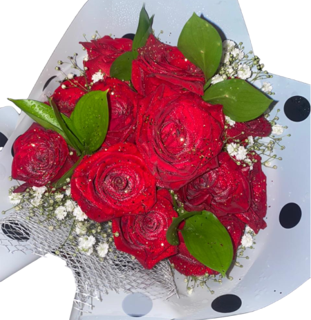 Bouquet of love roses for Trinidad and Tobago love birds on their anniversary or special day